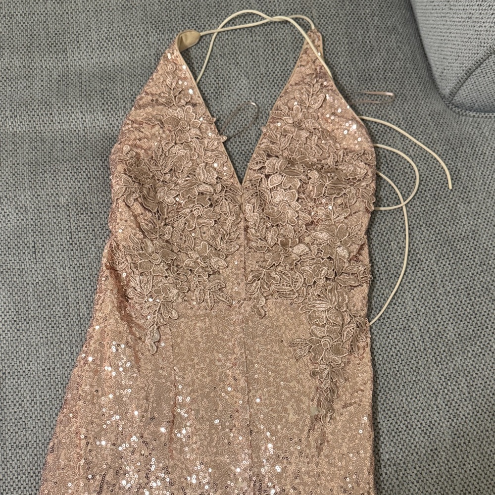 Glamorous Backless Sequin Lace Dress